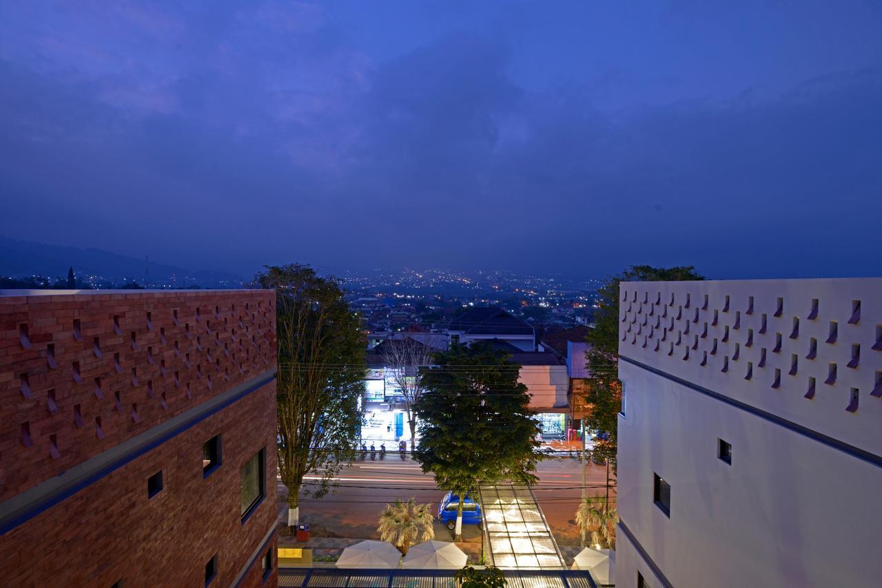 Arjuna Hotel Batu City Batu (East Java) Exterior foto